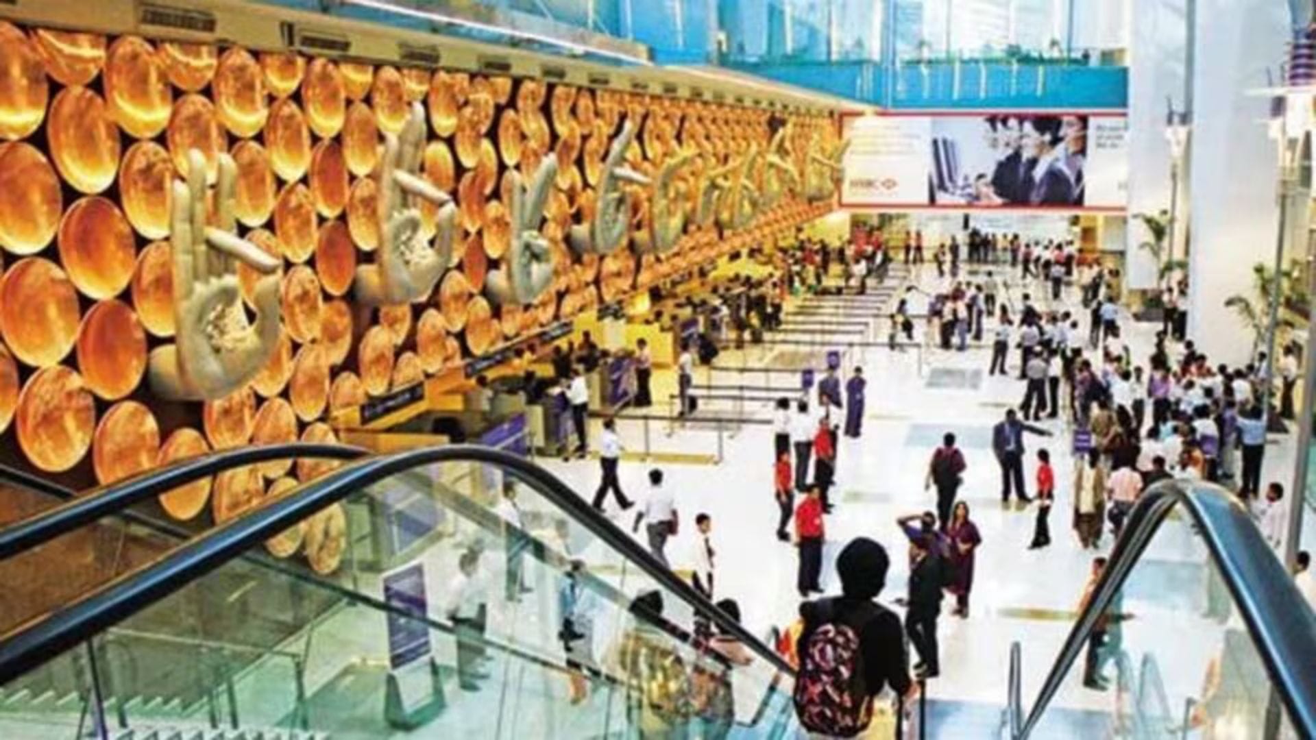 🚨 Attention Flyers! Delhi Airport Hit by Massive Tech Glitch; Over 100 Flights Delayed